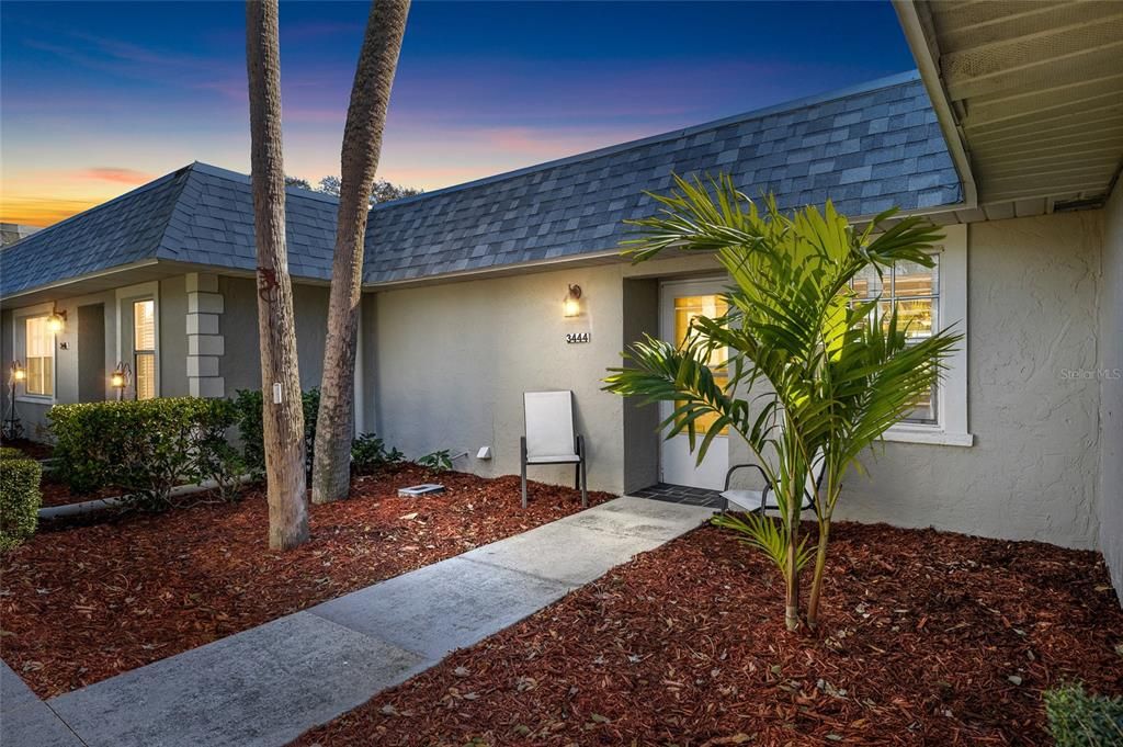 For Sale: $113,000 (1 beds, 1 baths, 659 Square Feet)