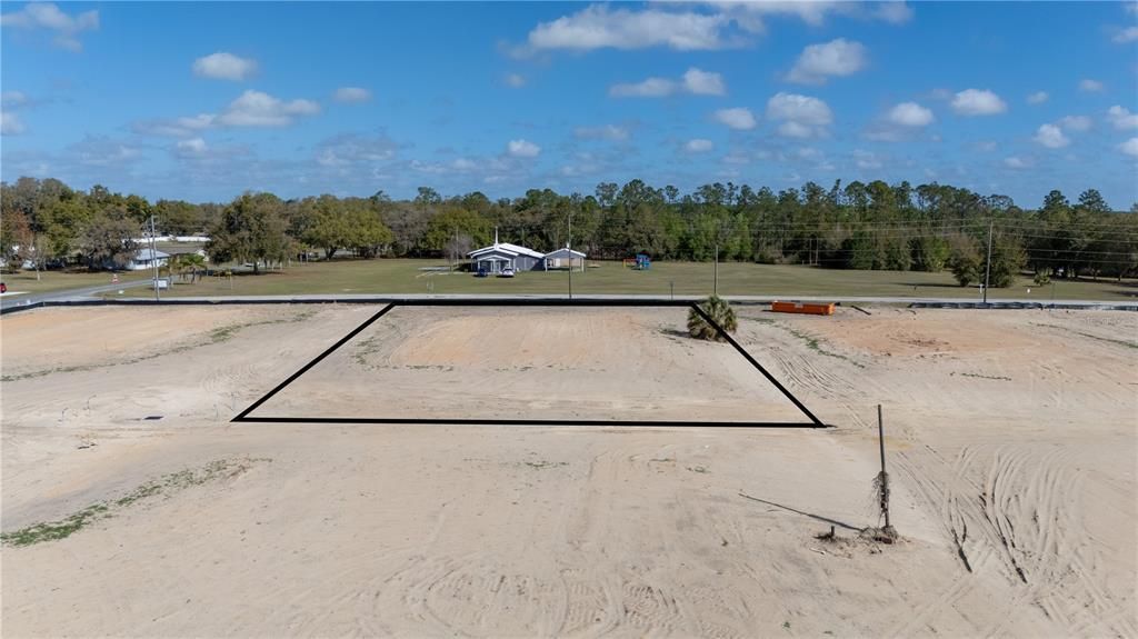 待售: $220,000 (0.53 acres)