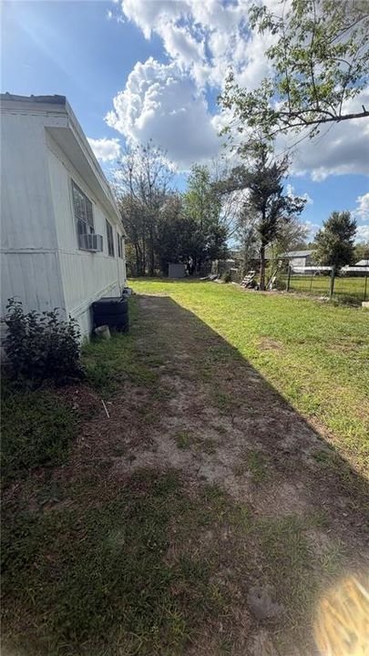 待售: $89,900 (2 贝兹, 1 浴室, 864 平方英尺)