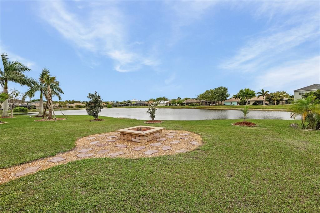 Active With Contract: $325,000 (4 beds, 2 baths, 1827 Square Feet)