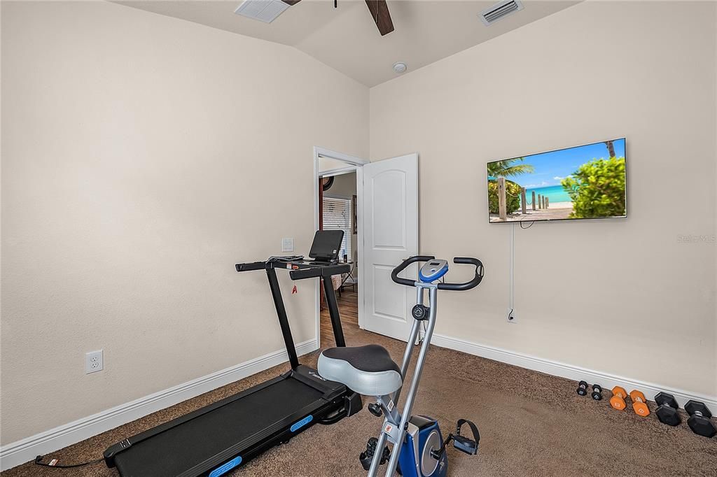Active With Contract: $325,000 (4 beds, 2 baths, 1827 Square Feet)