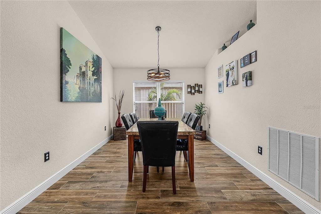 Active With Contract: $325,000 (4 beds, 2 baths, 1827 Square Feet)