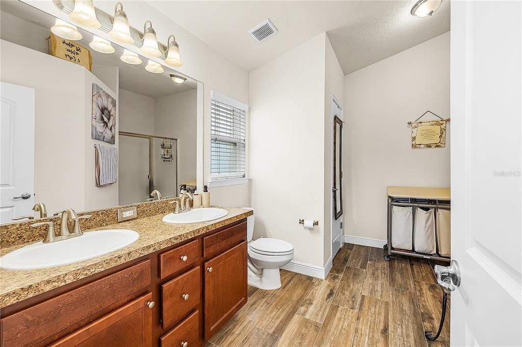 Active With Contract: $325,000 (4 beds, 2 baths, 1827 Square Feet)