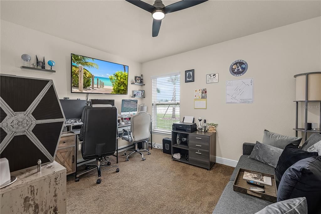 Active With Contract: $325,000 (4 beds, 2 baths, 1827 Square Feet)