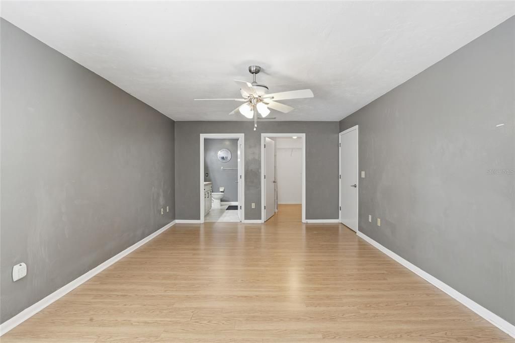 For Sale: $325,000 (3 beds, 2 baths, 1773 Square Feet)