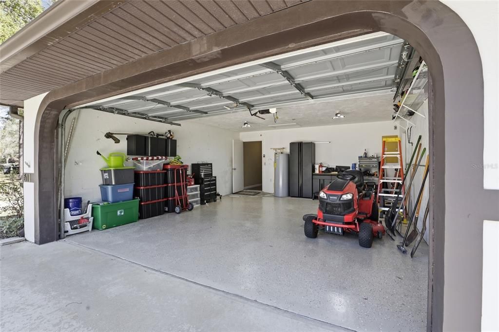 For Sale: $325,000 (3 beds, 2 baths, 1773 Square Feet)