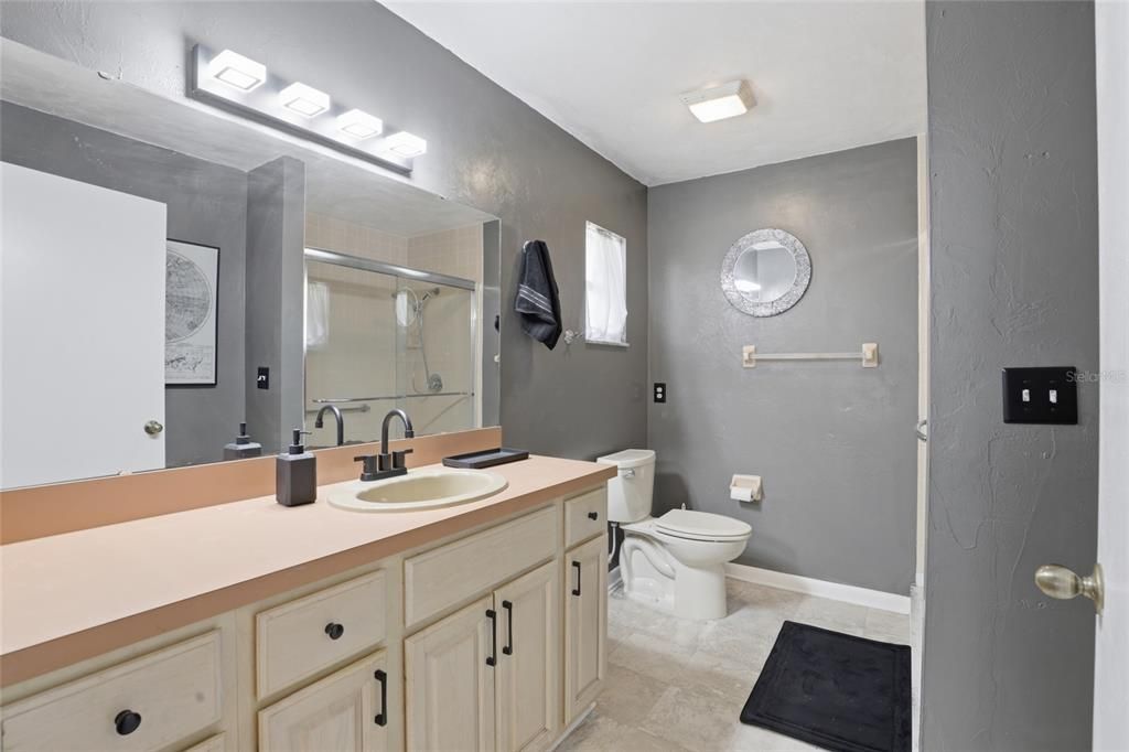 For Sale: $325,000 (3 beds, 2 baths, 1773 Square Feet)