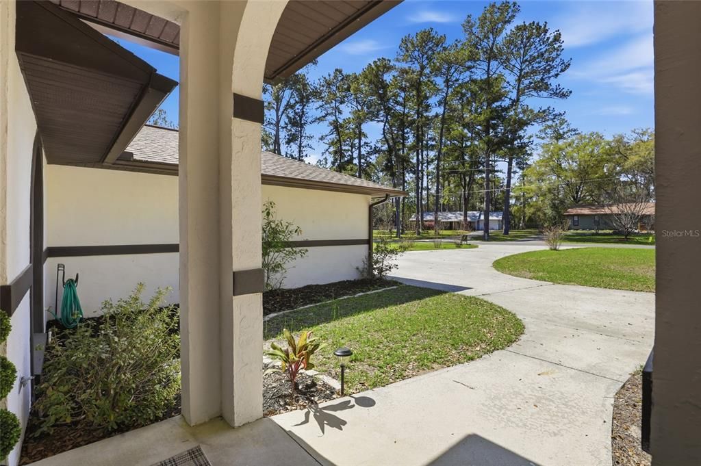 For Sale: $325,000 (3 beds, 2 baths, 1773 Square Feet)