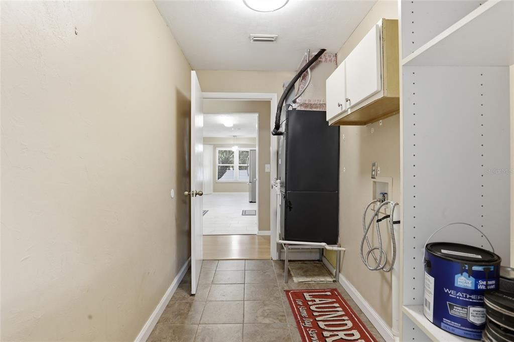 For Sale: $325,000 (3 beds, 2 baths, 1773 Square Feet)