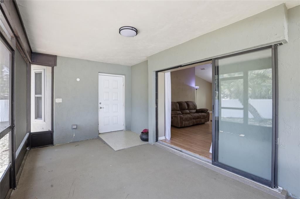 For Sale: $325,000 (3 beds, 2 baths, 1773 Square Feet)