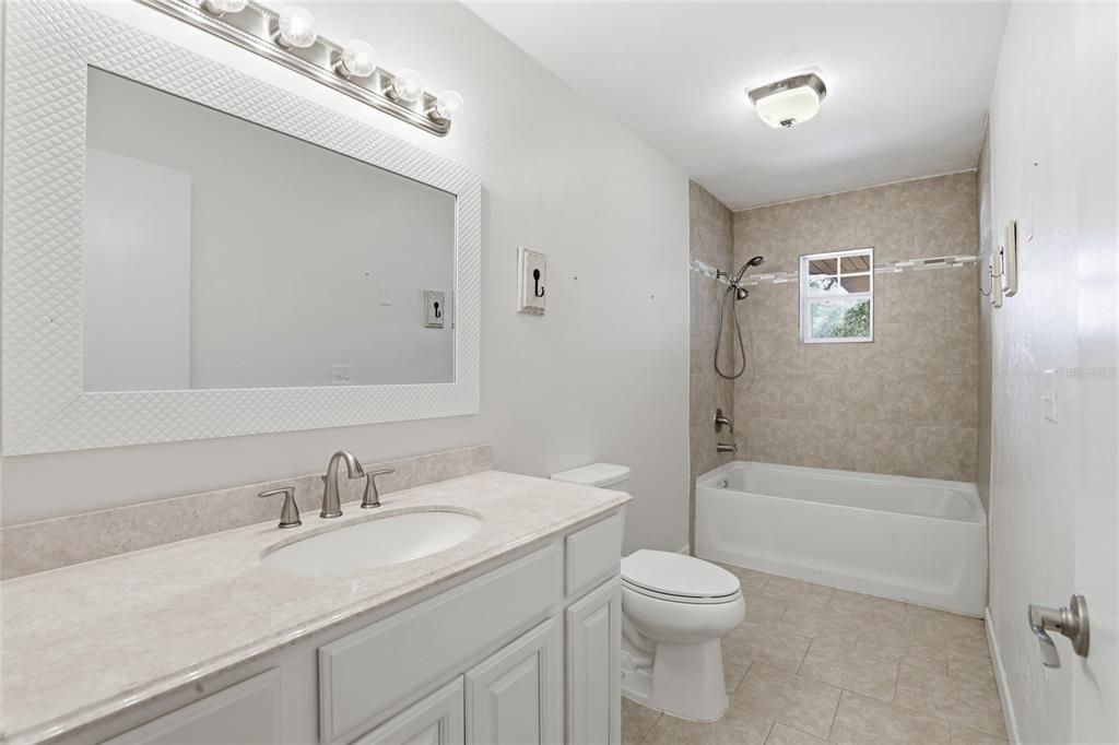 For Sale: $325,000 (3 beds, 2 baths, 1773 Square Feet)