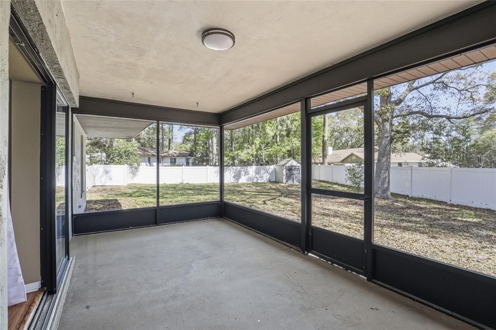 For Sale: $325,000 (3 beds, 2 baths, 1773 Square Feet)