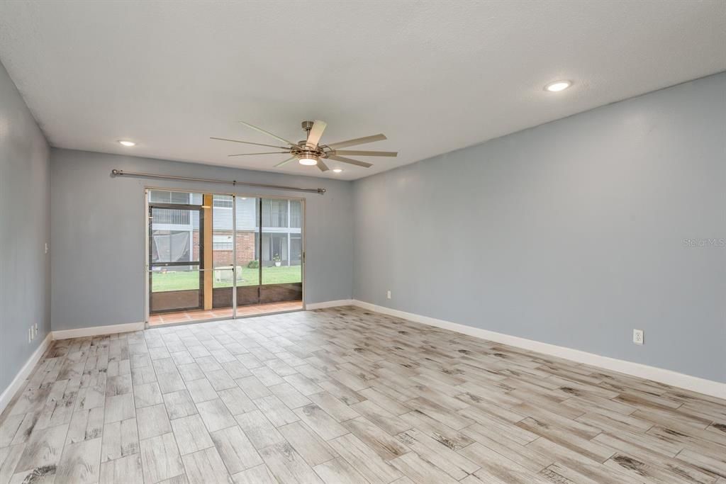 Activo con contrato: $104,900 (1 camas, 1 baños, 824 Pies cuadrados)