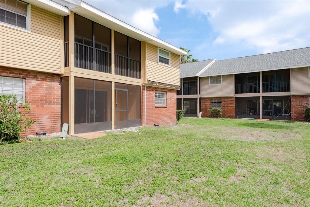 Activo con contrato: $104,900 (1 camas, 1 baños, 824 Pies cuadrados)