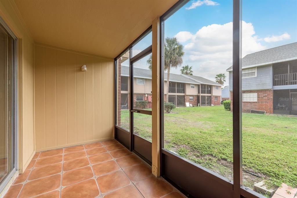 Activo con contrato: $104,900 (1 camas, 1 baños, 824 Pies cuadrados)