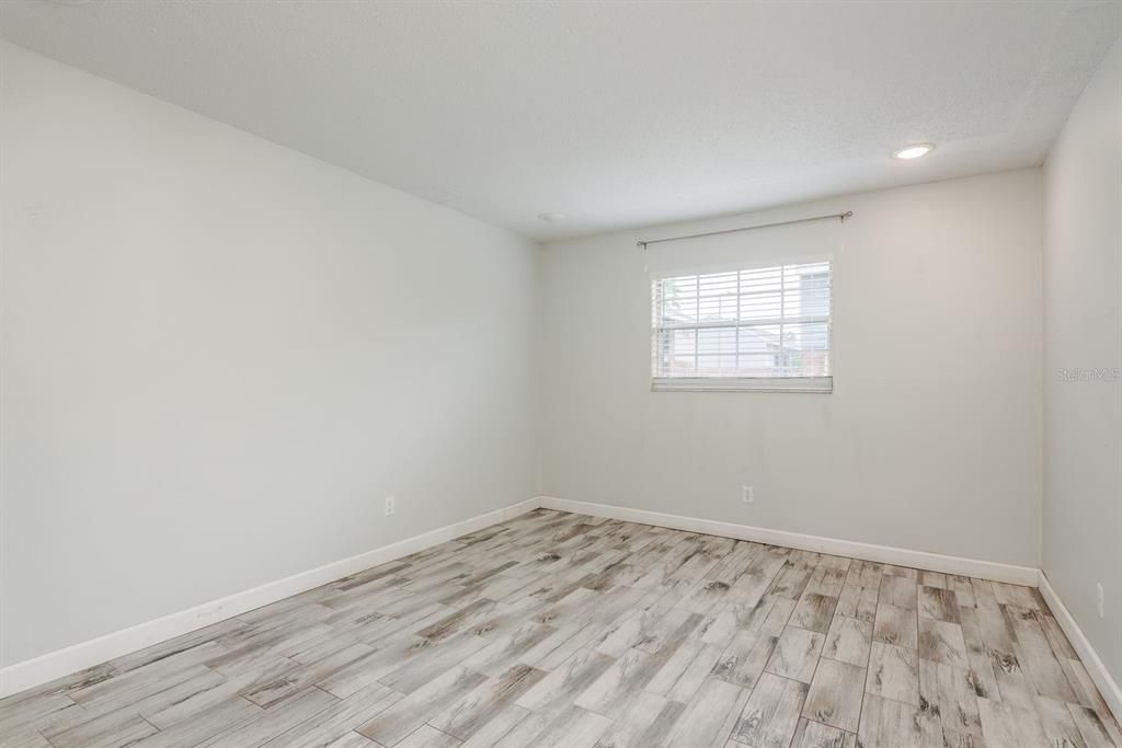 Activo con contrato: $104,900 (1 camas, 1 baños, 824 Pies cuadrados)