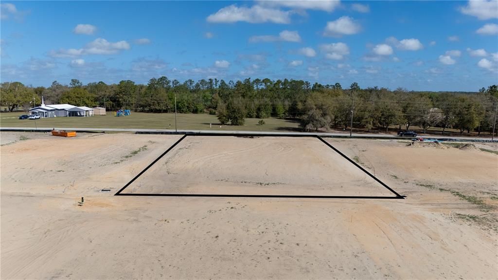 待售: $220,000 (0.53 acres)