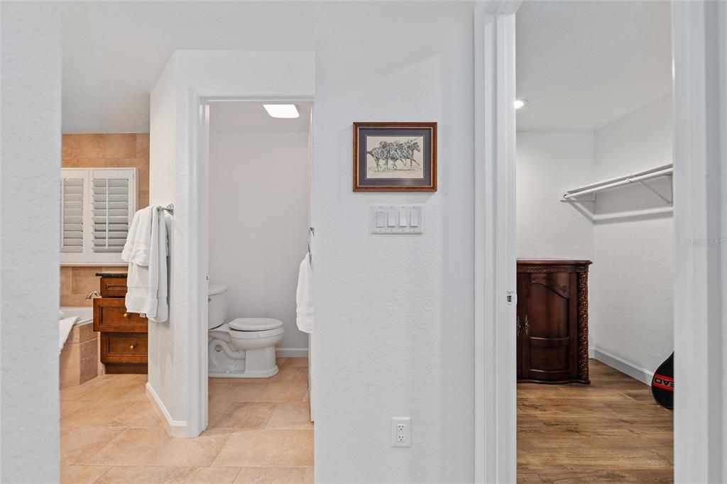 Activo con contrato: $675,000 (3 camas, 3 baños, 2860 Pies cuadrados)