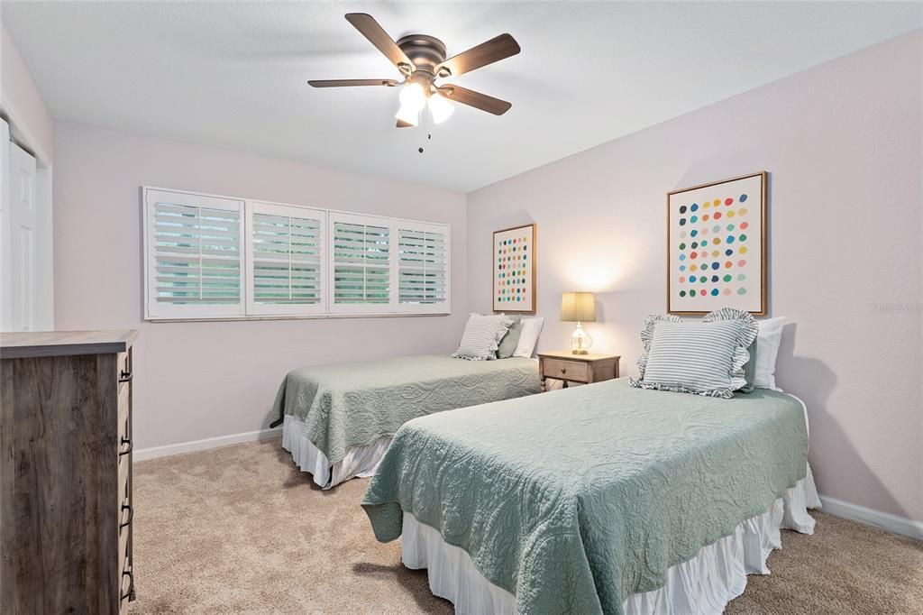 Activo con contrato: $675,000 (3 camas, 3 baños, 2860 Pies cuadrados)