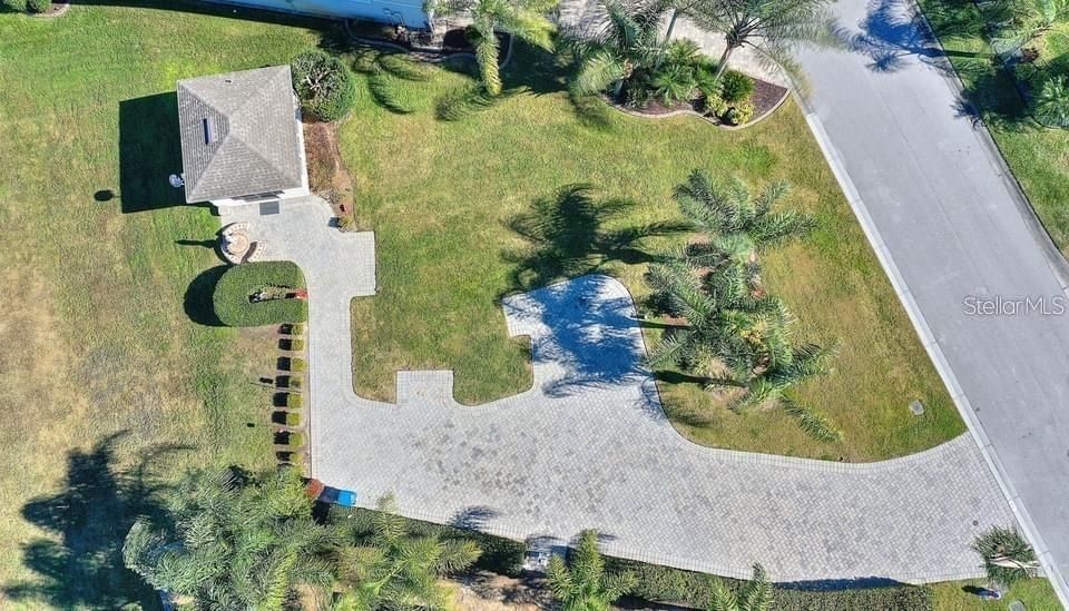На продажу: $315,000 (0.23 acres)