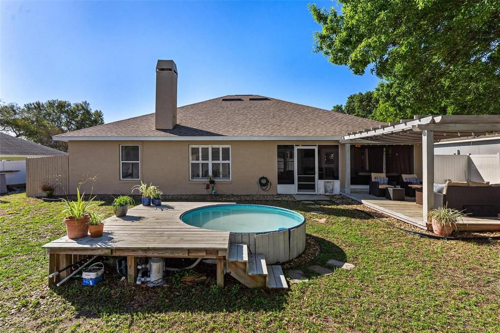 Activo con contrato: $385,000 (3 camas, 2 baños, 1742 Pies cuadrados)