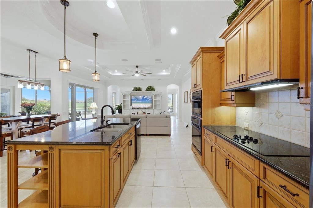 En Venta: $985,450 (4 camas, 3 baños, 3102 Pies cuadrados)