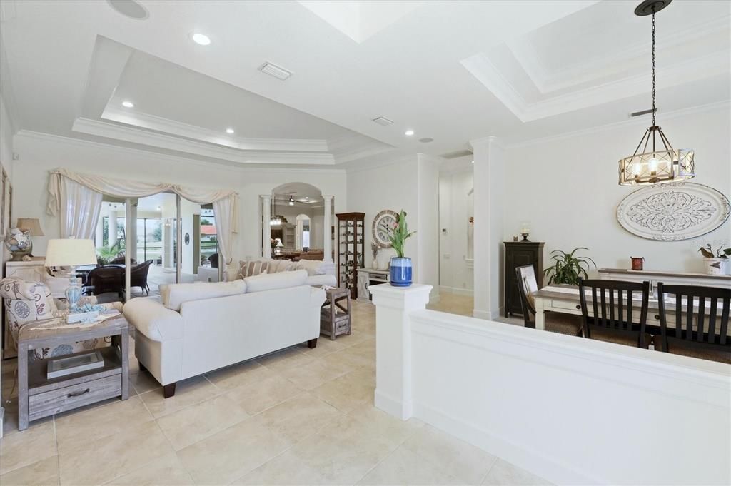 En Venta: $985,450 (4 camas, 3 baños, 3102 Pies cuadrados)