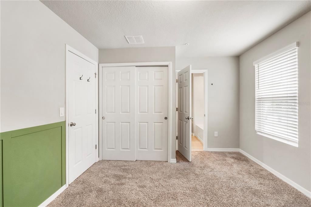 For Rent: $2,400 (3 beds, 2 baths, 1574 Square Feet)