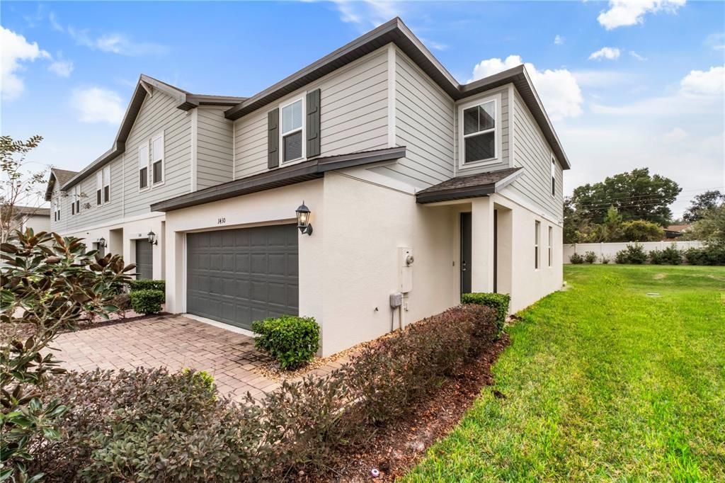 For Rent: $2,400 (3 beds, 2 baths, 1574 Square Feet)