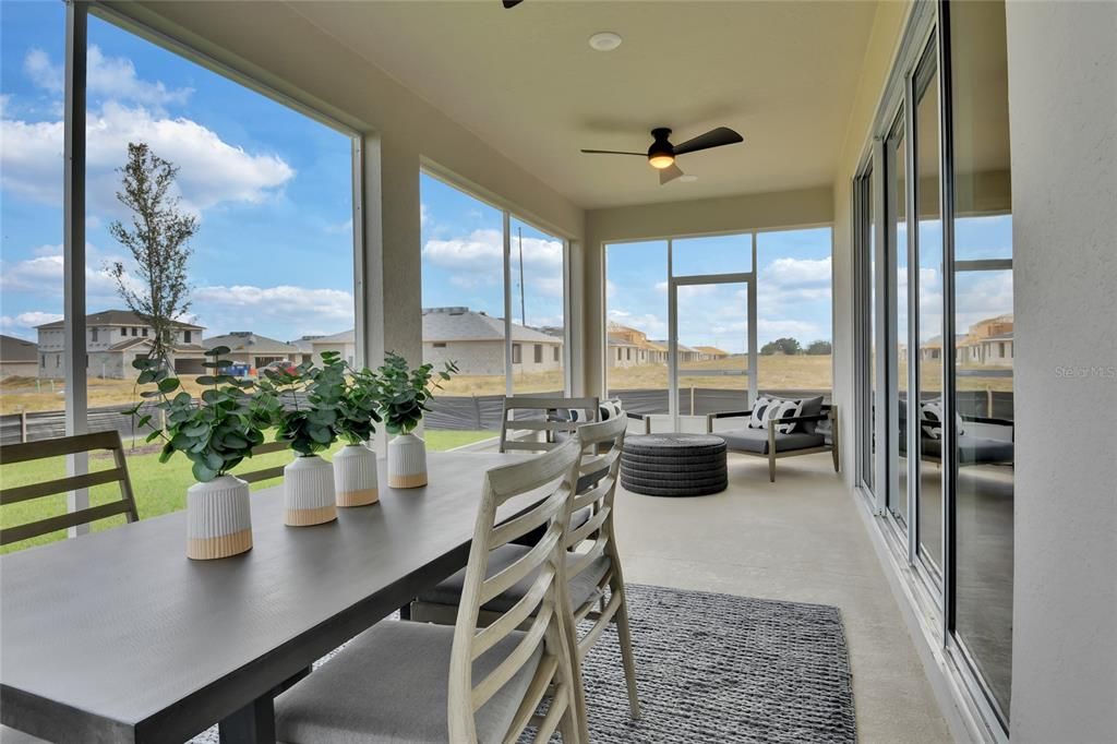 Activo con contrato: $499,999 (5 camas, 3 baños, 3030 Pies cuadrados)