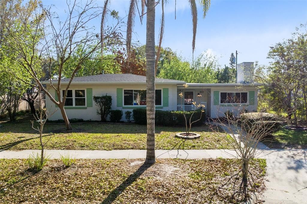 Active With Contract: $339,900 (3 beds, 2 baths, 1645 Square Feet)