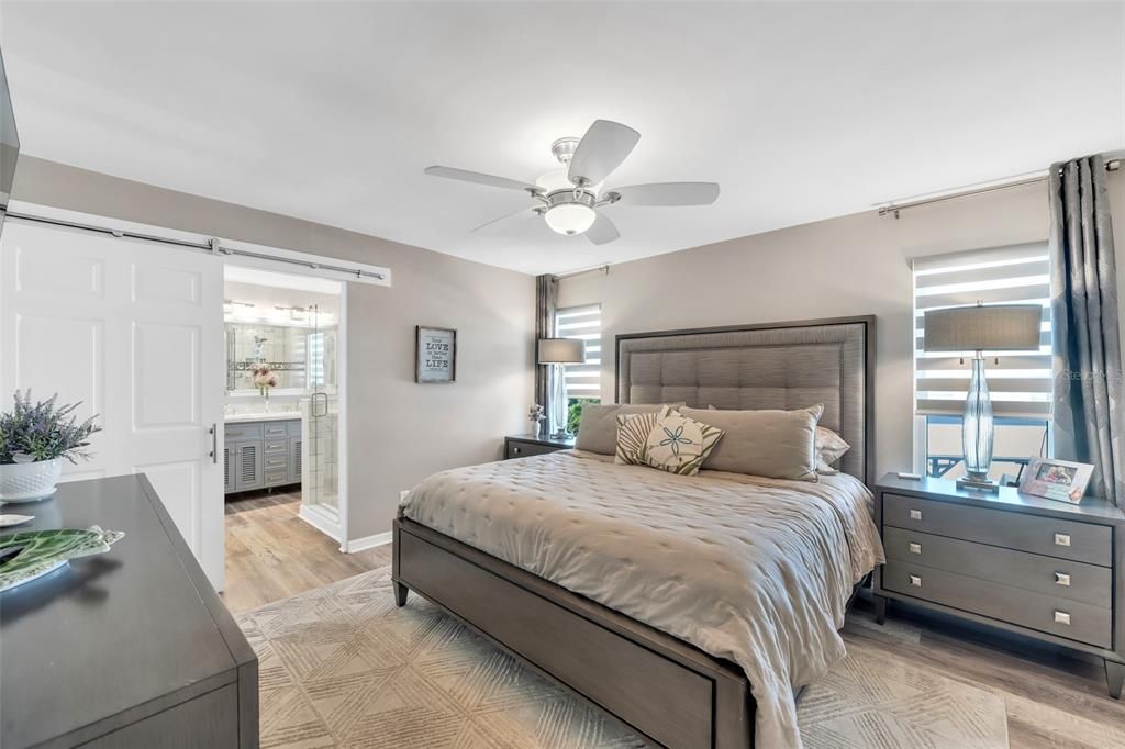 На продажу: $975,595 (2 спален, 2 ванн, 1188 Квадратных фут)