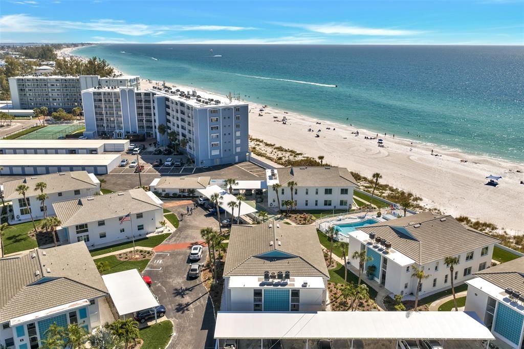 На продажу: $975,595 (2 спален, 2 ванн, 1188 Квадратных фут)