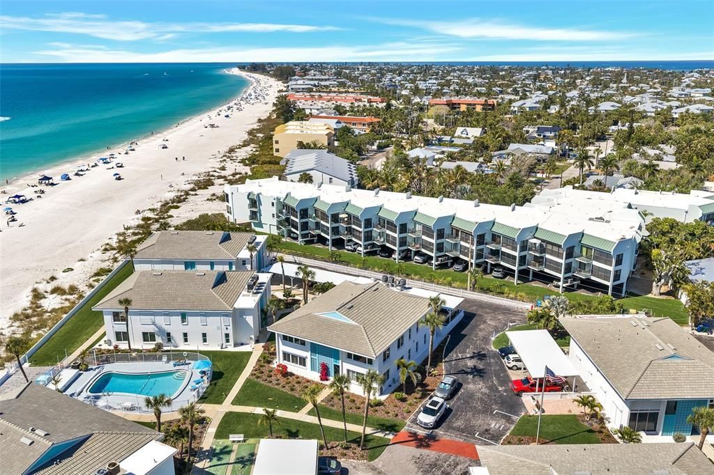 На продажу: $975,595 (2 спален, 2 ванн, 1188 Квадратных фут)