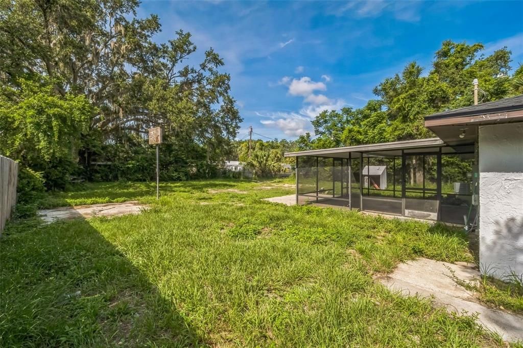 На продажу: $265,000 (4 спален, 2 ванн, 1518 Квадратных фут)