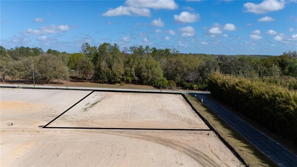 待售: $220,000 (0.51 acres)