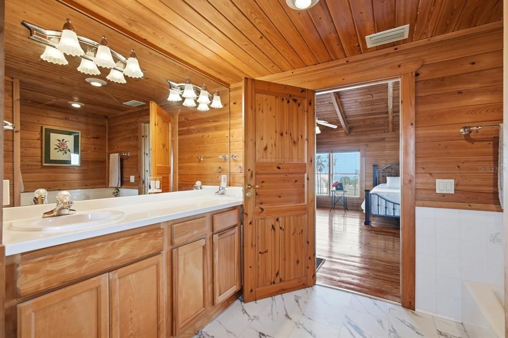 На продажу: $799,000 (4 спален, 3 ванн, 3452 Квадратных фут)