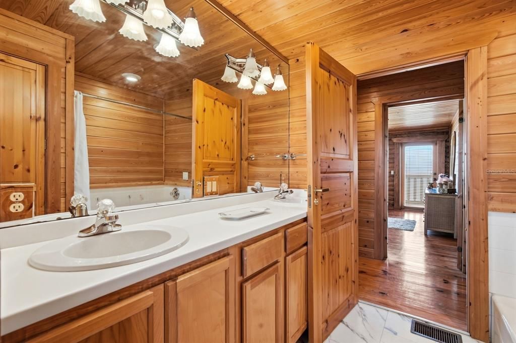 На продажу: $799,000 (4 спален, 3 ванн, 3452 Квадратных фут)