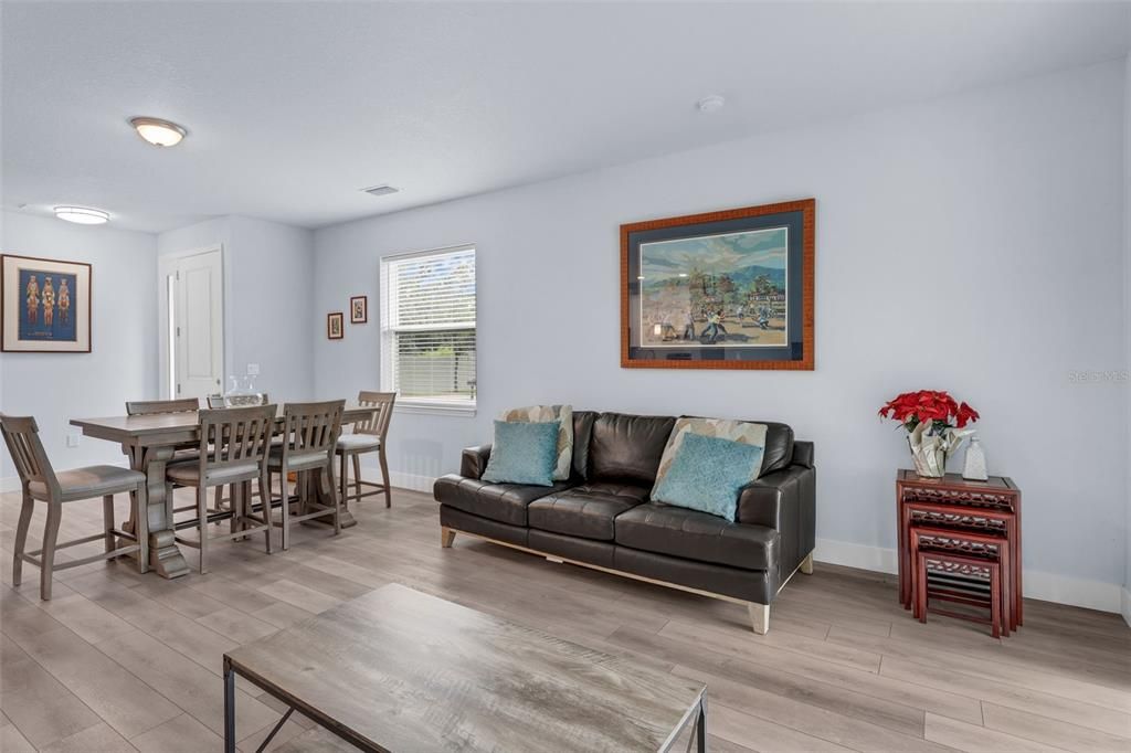En Venta: $273,999 (2 camas, 2 baños, 1248 Pies cuadrados)