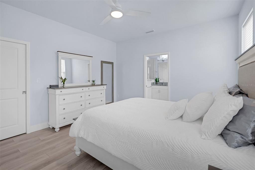 En Venta: $273,999 (2 camas, 2 baños, 1248 Pies cuadrados)