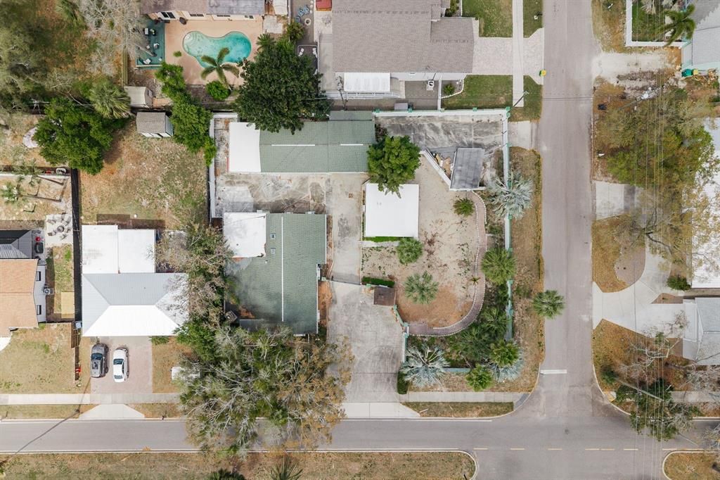 En Venta: $599,900 (0.39 acres)