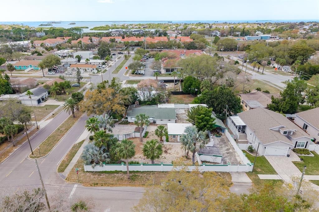 En Venta: $599,900 (0.39 acres)