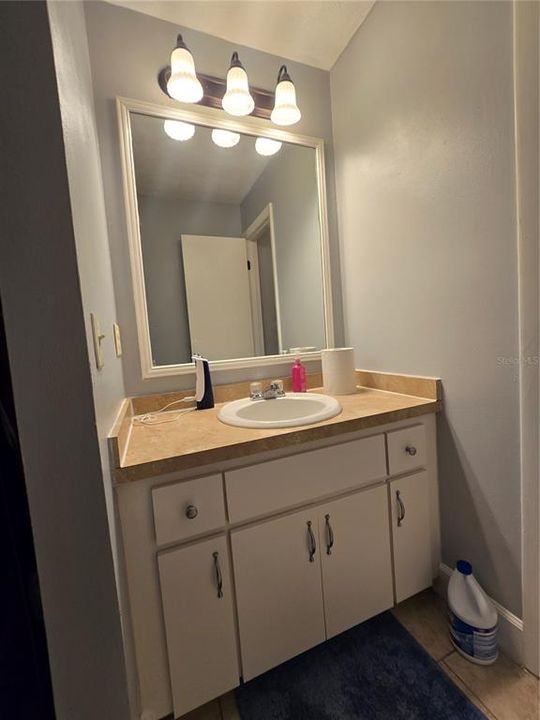 For Sale: $180,000 (2 beds, 1 baths, 1260 Square Feet)