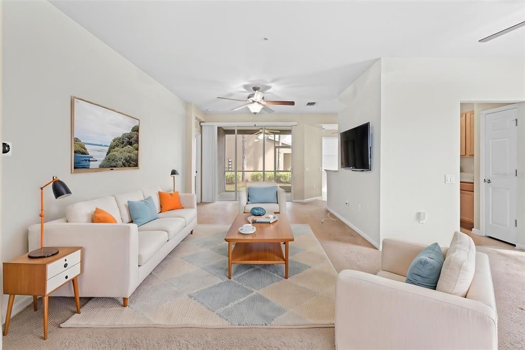 На продажу: $240,000 (2 спален, 2 ванн, 1414 Квадратных фут)