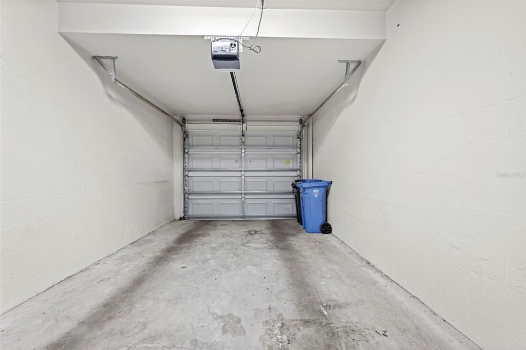 На продажу: $240,000 (2 спален, 2 ванн, 1414 Квадратных фут)