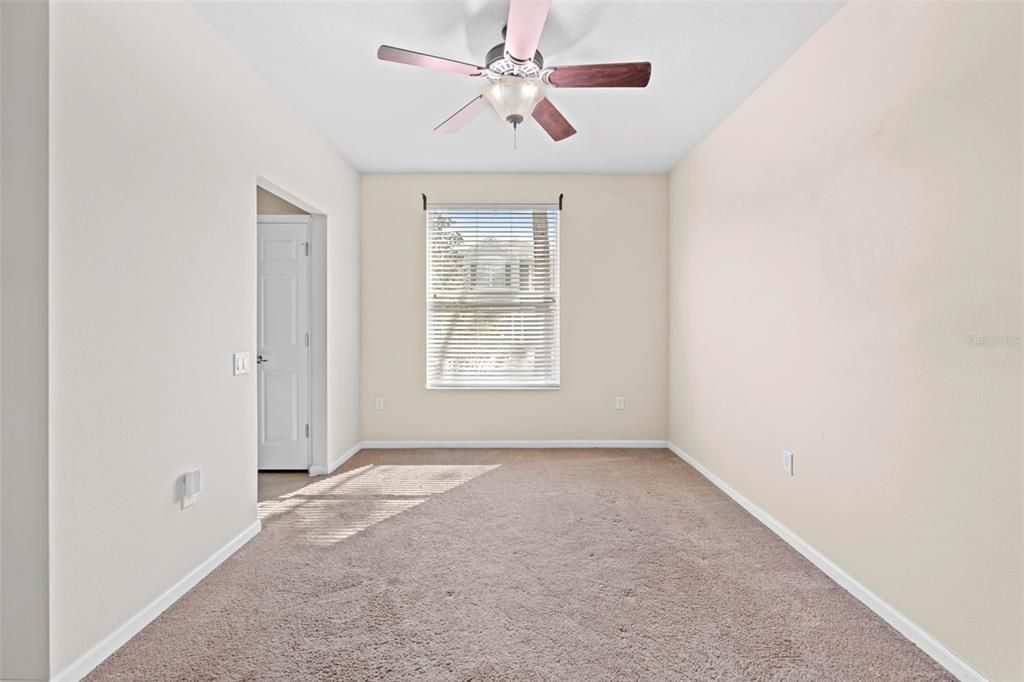 На продажу: $240,000 (2 спален, 2 ванн, 1414 Квадратных фут)