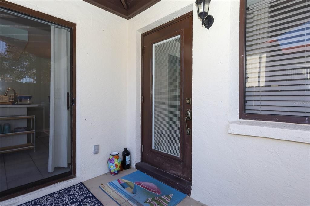 En Venta: $300,000 (2 camas, 1 baños, 1148 Pies cuadrados)