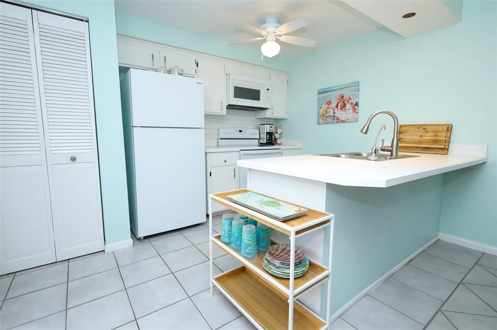 En Venta: $300,000 (2 camas, 1 baños, 1148 Pies cuadrados)