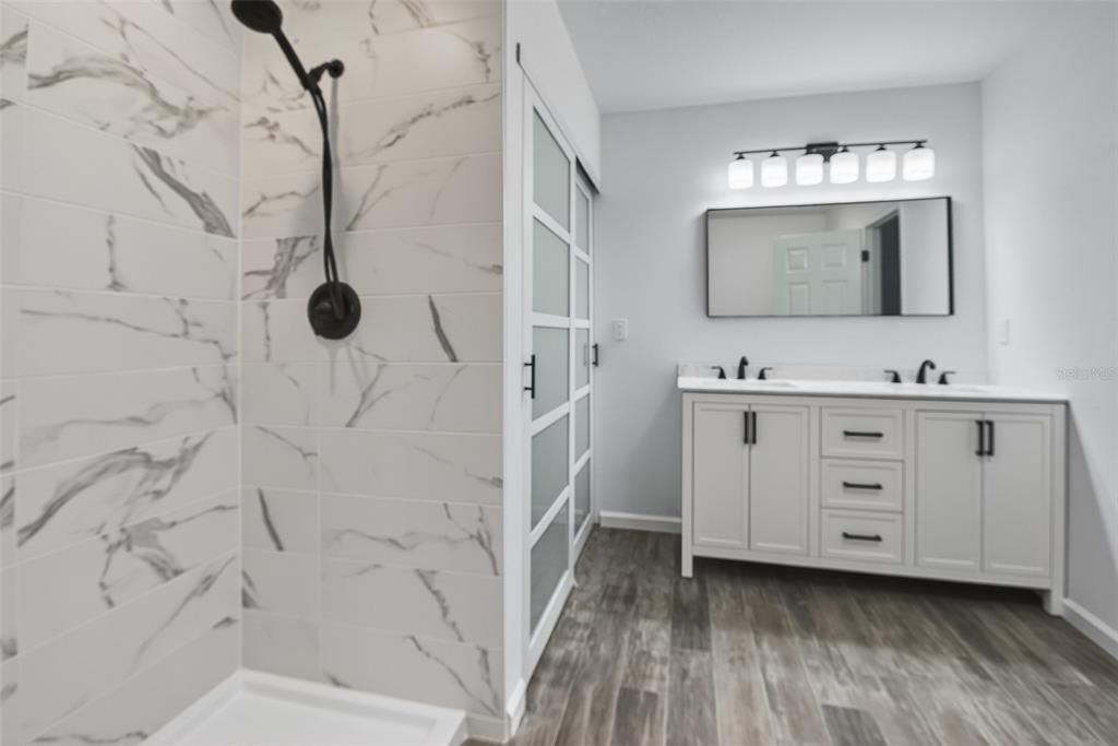 Active With Contract: $274,900 (3 beds, 2 baths, 1545 Square Feet)