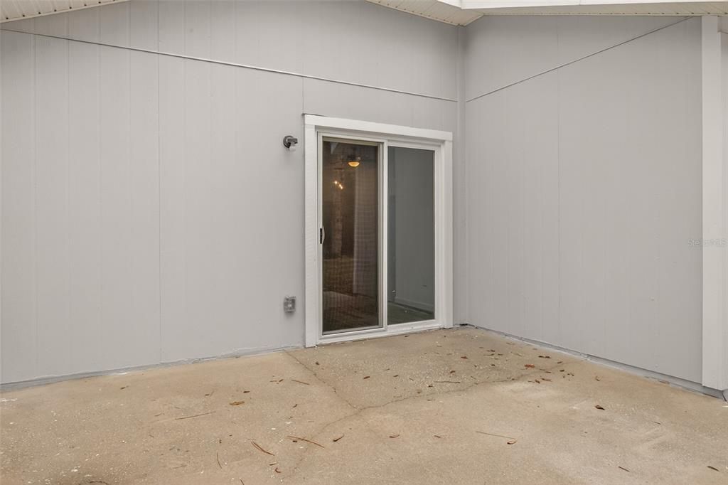 Active With Contract: $274,900 (3 beds, 2 baths, 1545 Square Feet)